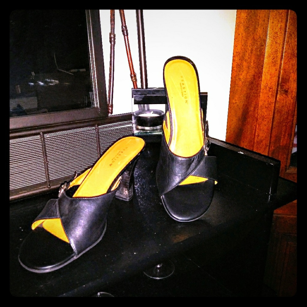 Kenneth Cole Leather Heeled Sandle